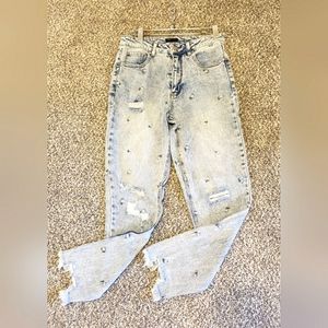 Jeans with flower detail